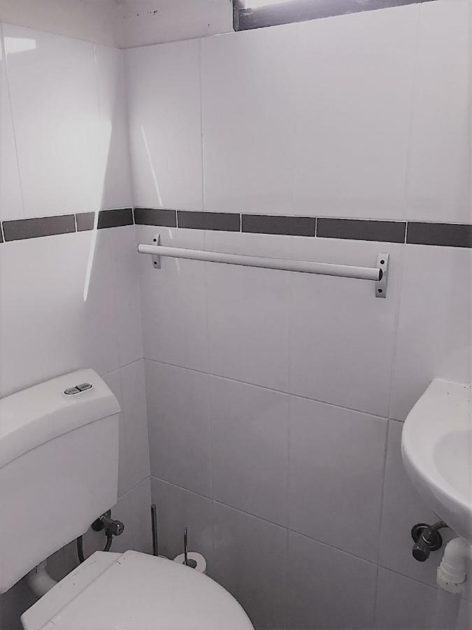 The Lake Guesthouse Budgewoi Ngoại thất bức ảnh